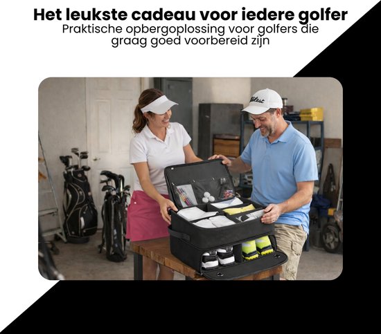 Mannelijke en vrouwelijke golfers bekijken de open zwarte golf organizer tas.