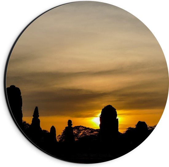Dibond Muurcirkel - Silhouet van Boeddhistiche Tempels tijdens Zonsondergang - 20x20 cm Foto op Aluminium Muurcirkel (met ophangsysteem)
