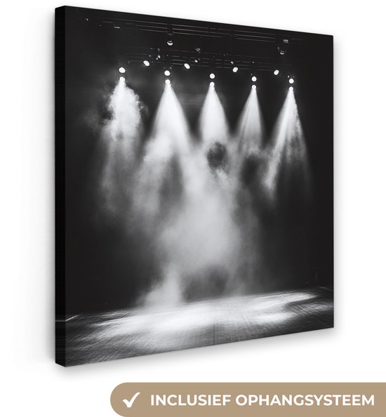 Canvas schilderij 20x20 cm - Exclusieve wanddecoratie Theaterzaal - Mist - Spotlights - Zwart - Muurdecoratie woonkamer - Slaapkamer decoratie - Kamer accessoires - Schilderijen op canvas