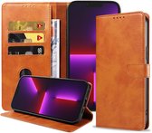Geschikt voor iPhone 13 Pro Max Telefoonhoesje Kunstleer met Magnetisch lipje en Pasjeshouder Book Case met Klepje - Bruin - Smartphonica geschikt voor iPhone 13 Pro Max