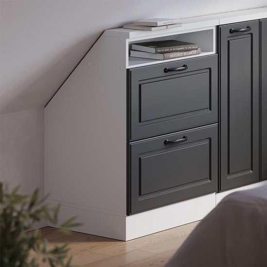 Antracietkleurige kast met twee laden, rechts is een kast met twee deuren te zien.
