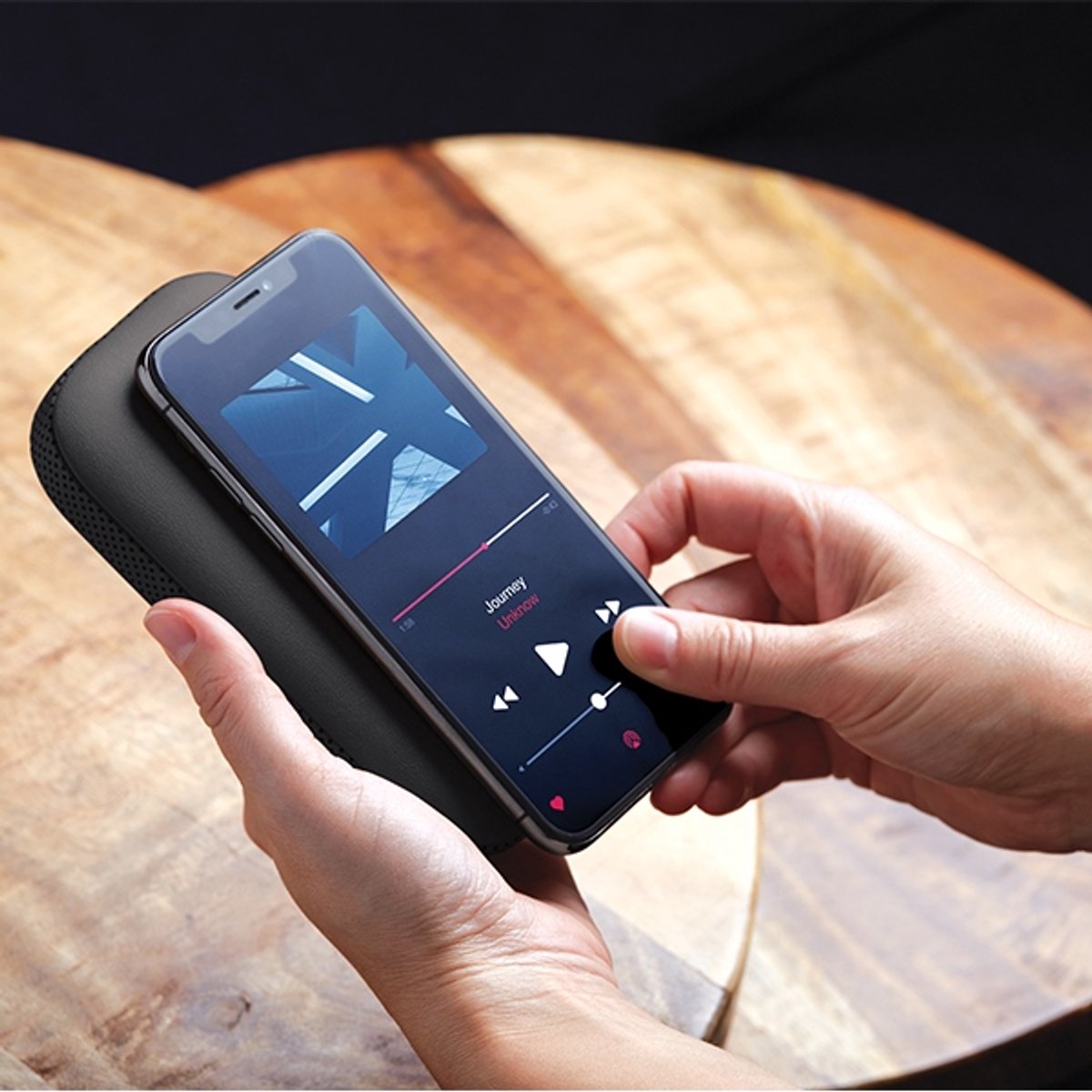 Lexon Powersound Powerbank 5000 mAh met Bluetooth-Speaker - afbeelding 2