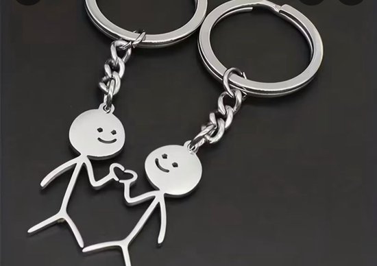 Akyol - koppel sleutelhanger - valentijn - vriendschap - Liefdes Cadeau-Romantisch-Cadeau voor je vrouw of vriendin - Mannen Cadeautjes – vrouwen cadeautjes –zilver kleurige sleutelhanger- liefdes sleutelhanger