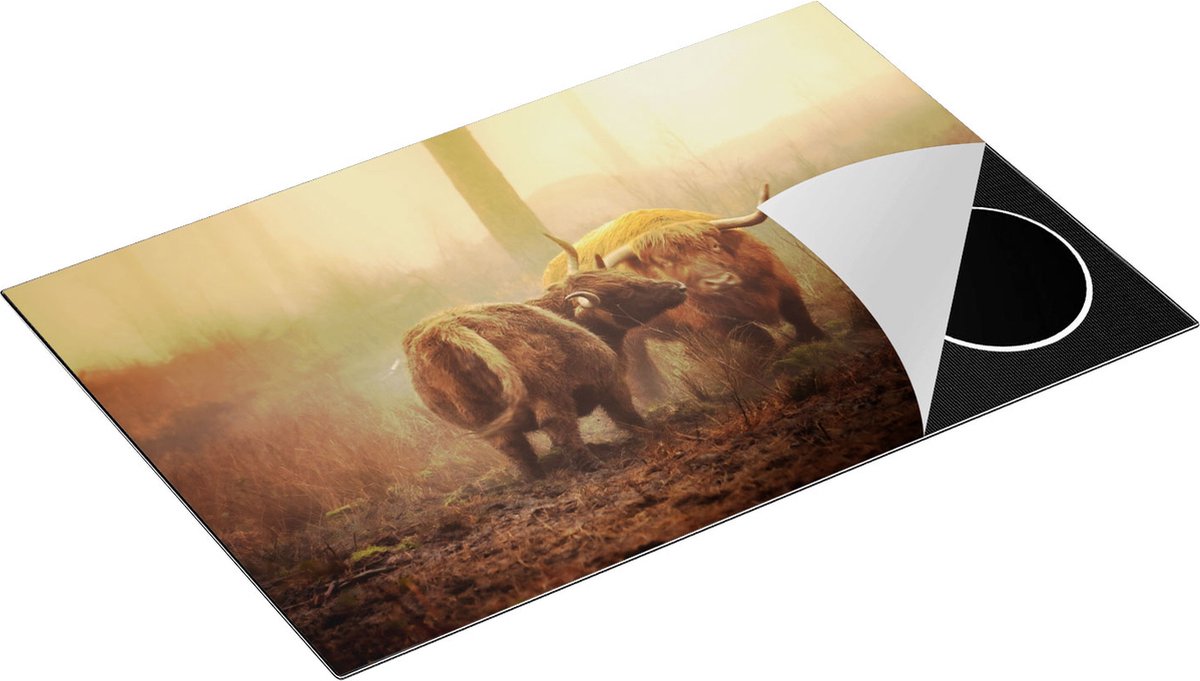 Chefcare Inductie Beschermer Twee Schotse Hooglanders in de Mist - 80x55 cm - Afdekplaat Inductie - Kookplaat Beschermer - Inductie Mat
