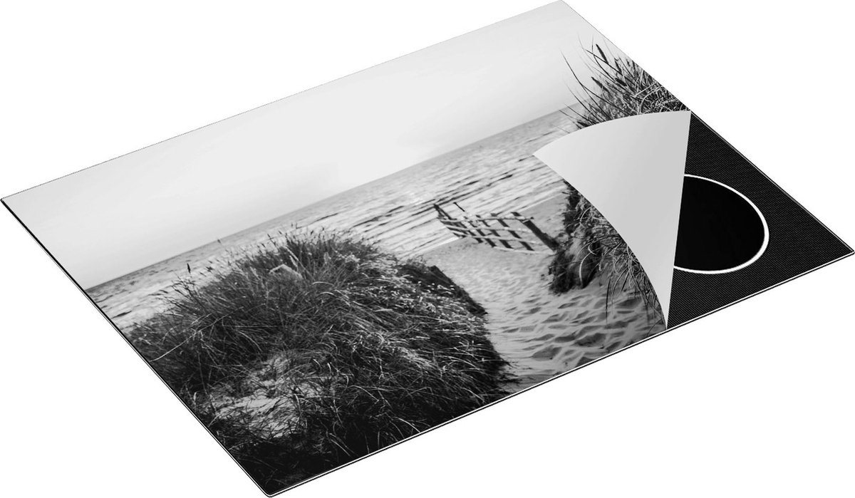 Chefcare Inductie Beschermer Voetpad in de Duinen met Zonsondergang - Zwart Wit - 70x55 cm - Afdekplaat Inductie - Kookplaat Beschermer - Inductie Mat