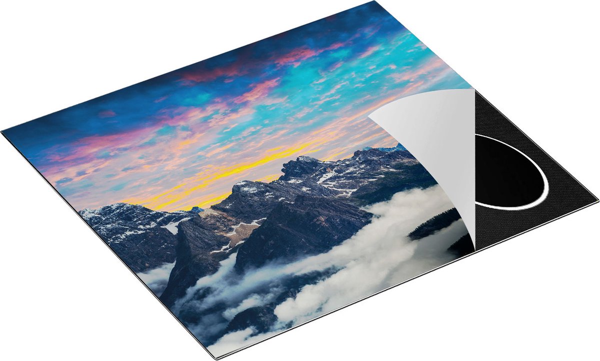 Chefcare Inductie Beschermer Bergen Landschap met Wolken in Italië - 60x55 cm - Afdekplaat Inductie - Kookplaat Beschermer - Inductie Mat