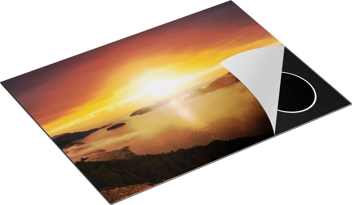 Chefcare Inductie Beschermer Zonsondergang in de Bergen met Wolken - 70x50 cm - Afdekplaat Inductie - Kookplaat Beschermer - Inductie Mat