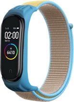 Strap-it Nylon bandje - geschikt voor Xiaomi Mi Band 5 / Mi Band 6 - camel