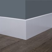 Gladde Plint 120x18 -8 stuks- Mooieplinten.nl- Voordelig- Snelle levering - Wit gegrond of afgelakt op kleur