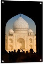 Tuinposter – Drukte bij Taj Mahal - India  - 60x90cm Foto op Tuinposter  (wanddecoratie voor buiten en binnen)