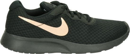 Nike - Wmns Tanjun - Dames Sneaker - 36,5 - Zwart | bol.com