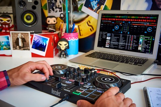 DJ Set - Hercules DJ Set kinderen - Complete DJ starter kit voor de serieuze instapper! - DJ controller, speakers en koptelefoon - Zwart/wit - Hercules