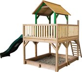 AXI Atka Speeltoestel in Bruin/Groen - Speeltoren met Verdieping, Zandbak en Groene Glijbaan - FSC hout - Speelhuisje op palen met veranda voor kinderen - Speeltoestel voor de tuin / buiten