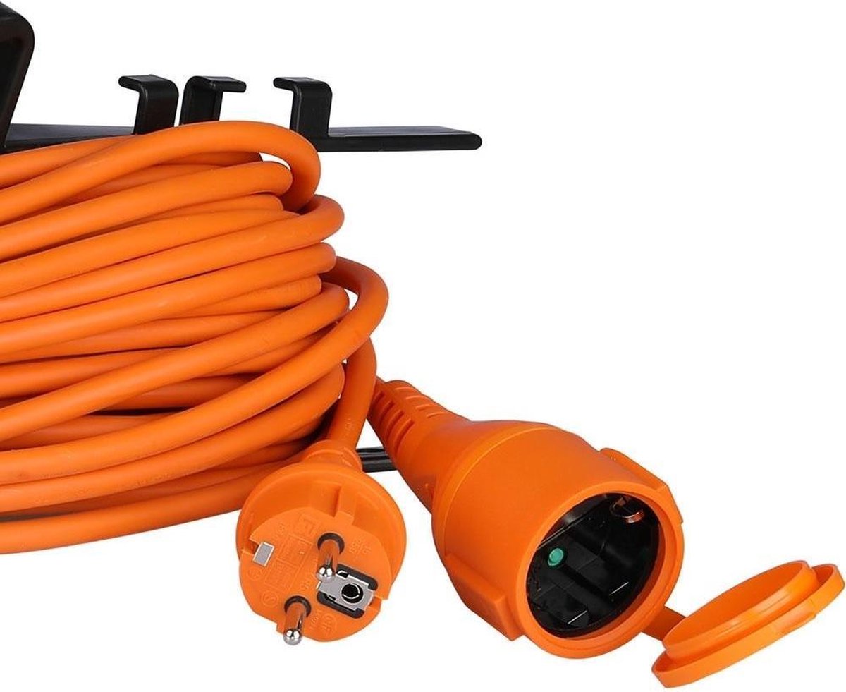 Verlengsnoer buiten 30 meter IP44 - Incl. oprolhaspel | bol.com