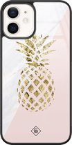Casimoda® hoesje - Geschikt voor iPhone 12 - Ananas - Luxe Hard Case Zwart - Backcover telefoonhoesje - Roze