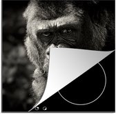 KitchenYeah® Inductie beschermer 78x78 cm - Gorilla op zwarte achtergrond in zwart-wit - Kookplaataccessoires - Afdekplaat voor kookplaat - Inductiebeschermer - Inductiemat - Inductieplaat mat