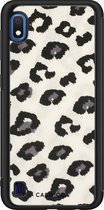Casimoda® hoesje - Geschikt voor Samsung Galaxy A10 - Sweet Leo - Zwart TPU Backcover - Luipaardprint - Bruin/beige