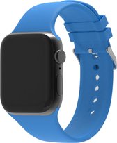 Strap-it Siliconen gesp band - Geschikt voor Apple Watch bandje - Series 1/2/3/4/5/6/7/8/9/SE/Ultra (2) - Lichtblauw - Siliconen bandje met gesp - iWatch bandje maat: 42 mm 44 mm 45 mm 49 mm - Grootte: S/M