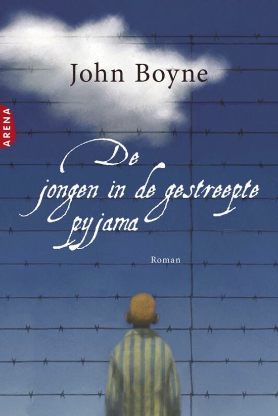 La couverture du livre 'Le garçon en pyjama rayé' avec un garçon en pyjama rayé devant une clôture.