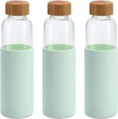 3x Stuks glazen waterfles/drinkfles met mint groene siliconen bescherm hoes 600 ml - Sportfles - Bidon