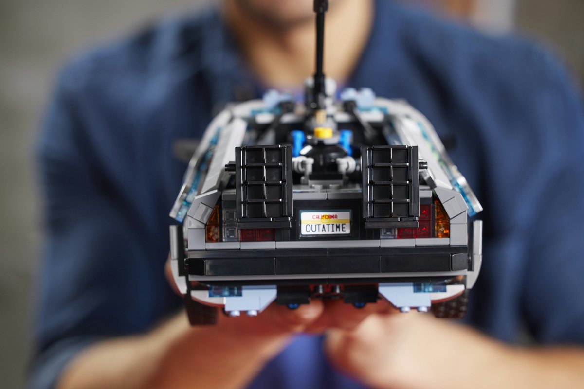 LEGO Back to the Future Time Machine - 10300 — afbeelding 7