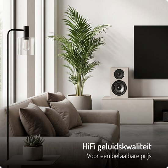 Paar zwarte Wharfedale Diamond 12.1i boekenplankspeakers met stoffen voorkant, gezien vanaf de achterkant.