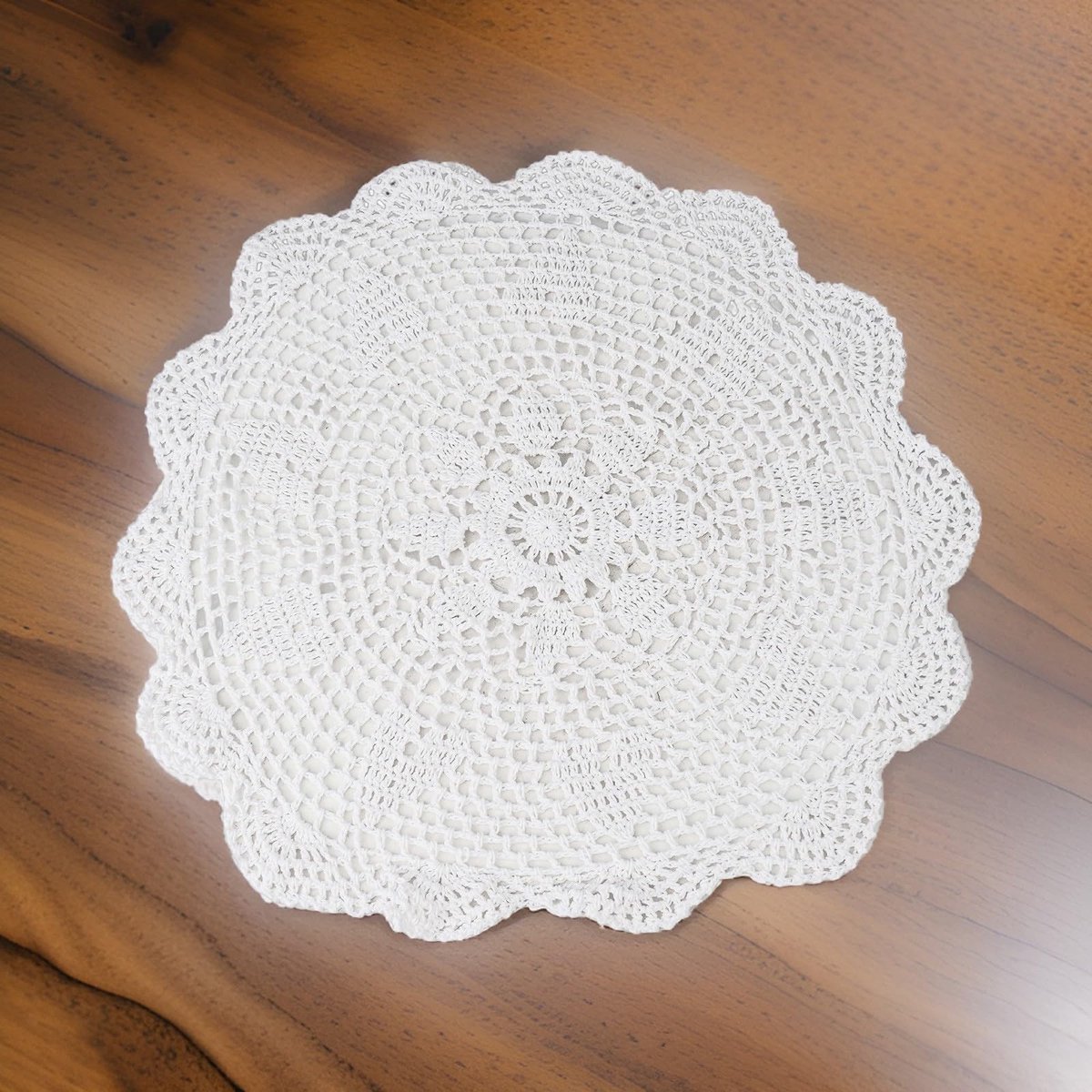 Allecto - Vintage gehaakte kleedmatten - Tafelkleed - Handgemaakt katoen - Wit/beige - Bloem tafelkleed - Geschikt voor eettafel - 40 cm diameter