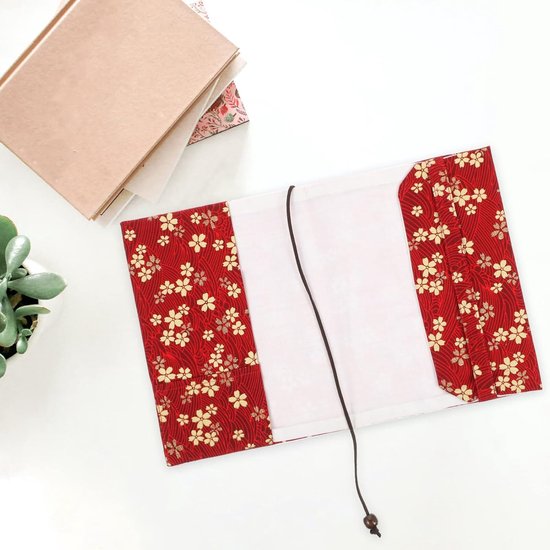 Boekomslag Stof - Boekbeschermer Decoratief - Boeken Personaliseren - Wasbaar en Slijtvast - A5 Formaat - Rood — afbeelding 2