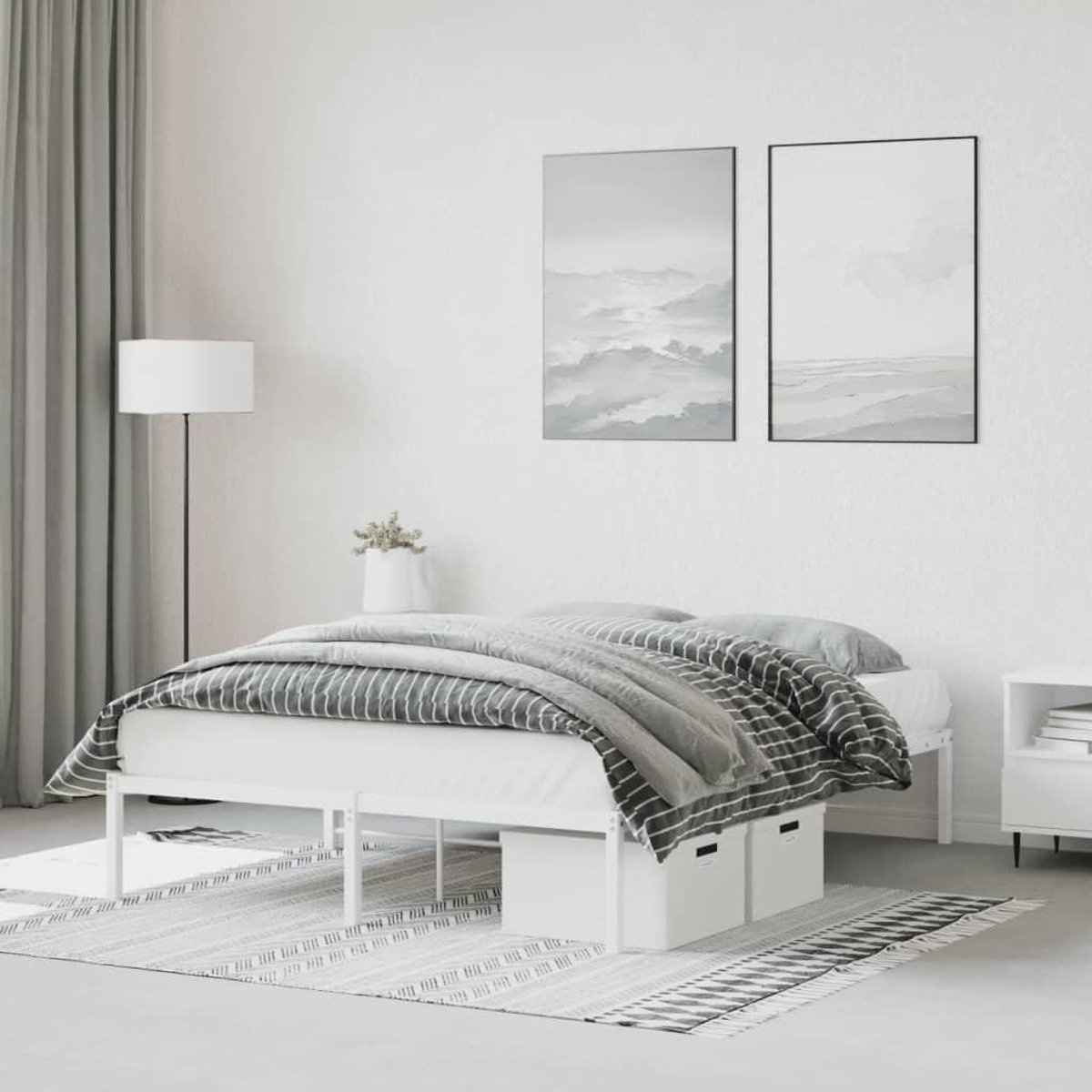 Robuust bedframe - Stalen frame - Slaapkamer inrichting - Met opbergruimte - 140 x 200 cm 