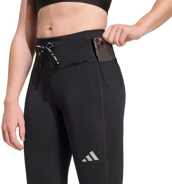 Zwarte Adidas legging met een discreet 'Climacool' logo op de zijkant.