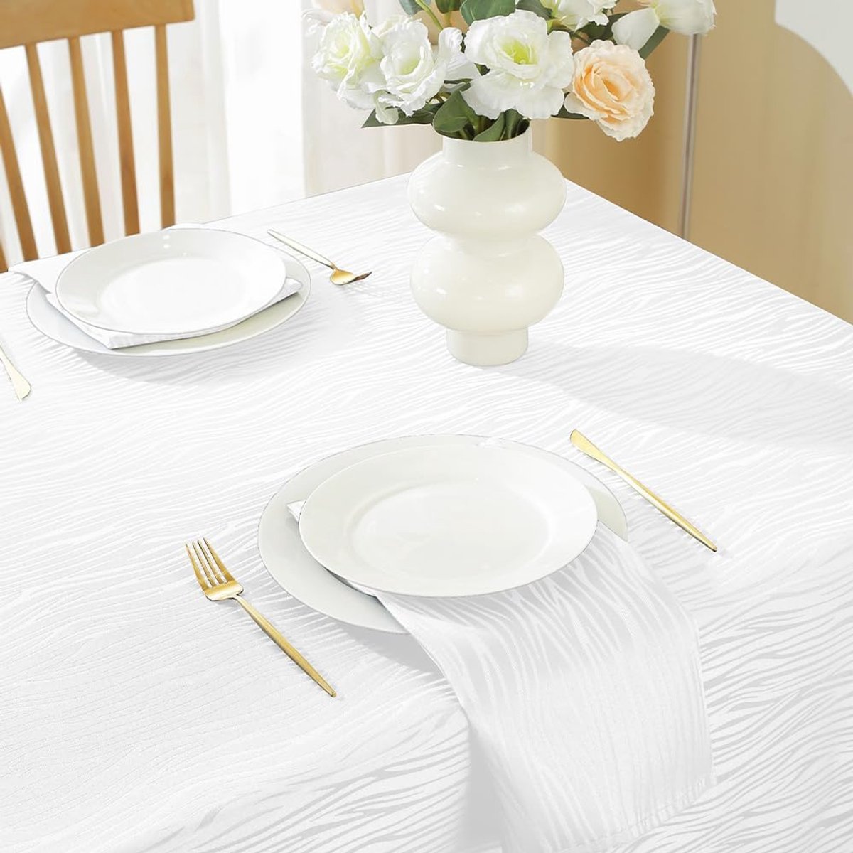 Tafelkleed Jacquard - Wit Kleed - Tafel Decoratie - Morsbestendig Kreukvrij - 152x259 cm - Wit