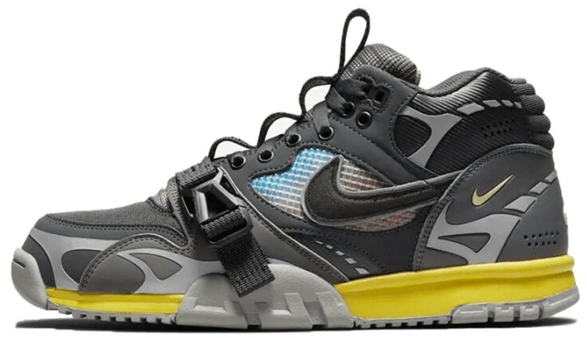 Nike Air Trainer 1 SP ‘Dark Smoke ‘ . Wit
