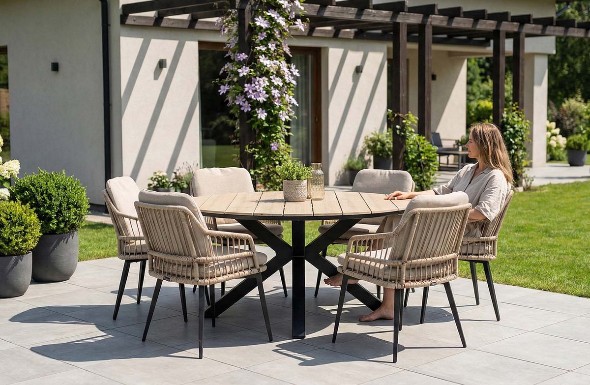 7-delige ronde tuinset | 6 Isabel tuinstoelen (Sand) | ø150cm Cyprus tuintafel (Wood) – foto 6