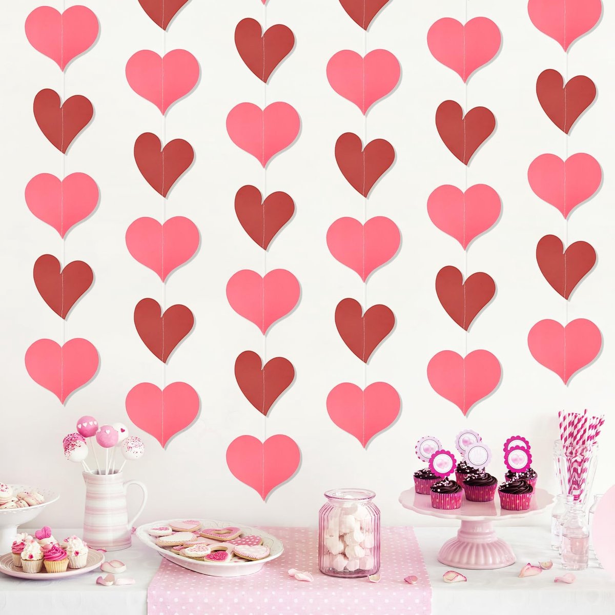 Dailygoods - Dailygoody - Valentijn Hart Garland - Papieren Decoraties - Roze en Rood - Hangende Versiering - Feestdecoratie - Geschikt voor Valentijnsdag - 3 Stuks