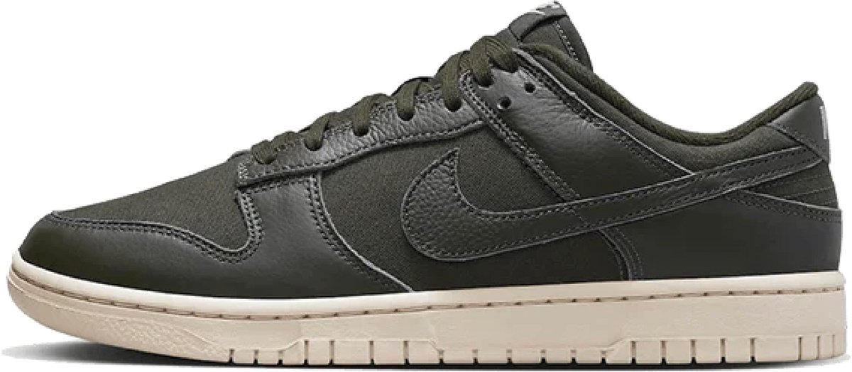 Nike Dunk Low Premium ‘Sequoia’ . Wit