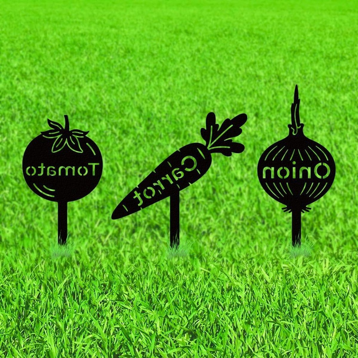 3 stuks metalen decoratieve tuinpalen voor plantenlabels, roestbestendige tuinornamenten voor ui, wortel en tomaat in de achtertuin en op het gazon