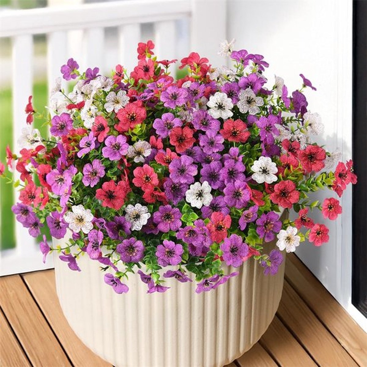 12 stuks Kunstbloemen voor buitendecoratie, UV-bestendige viooltjes, realistische kunstbloemen van plastic voor binnen en buiten, veranda, tuin en binnenplaats - (Paars + Wit + Roosrood )