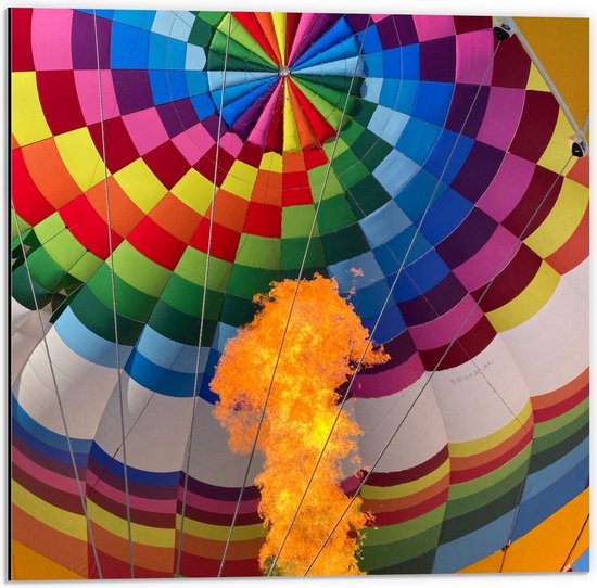 Dibond - Binnenkant van Gekleurde Luchtballon - 50x50cm Foto op Aluminium (Met Ophangsysteem)