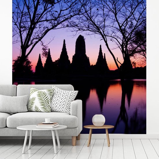 Papier peint Papier peint photo Wat Chaiwatthanaram - Silhouette de Wat Chaiwatthanaram, Thaïlande largeur 220 cm x hauteur 220 cm - Impression photo sur papier peint vinyle (7 tailles disponibles) - chambre/salon/bureau