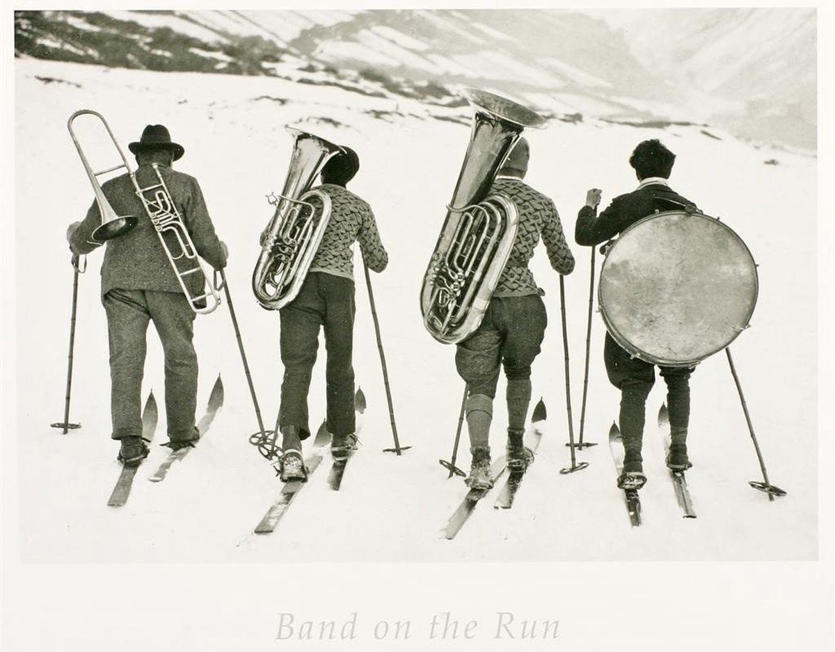 Catch Projecten Poster - Band on the Run - Betmann Archive - Zwart/Wit - Fotografie - Jaren 80