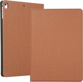 Voor iPad 10.2 Voltage Craft Cloth TPU beschermhoes met houder (bruin)