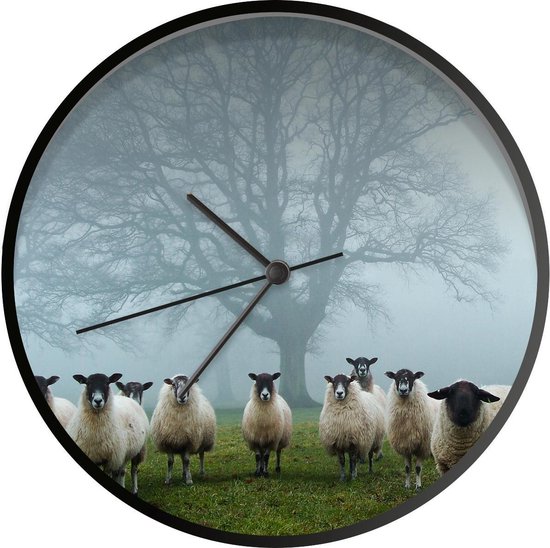 Klok Schaap Ø 30 cm - Kudde schapen in de mist - Modern - Zwarte wandklok  met foto | bol.com