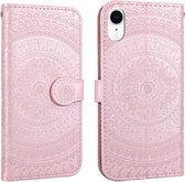 Voor iPhone XR geperst afdrukpatroon Horizontale flip PU lederen tas, met houder & kaartsleuven & portemonnee & & draagkoord (roze)