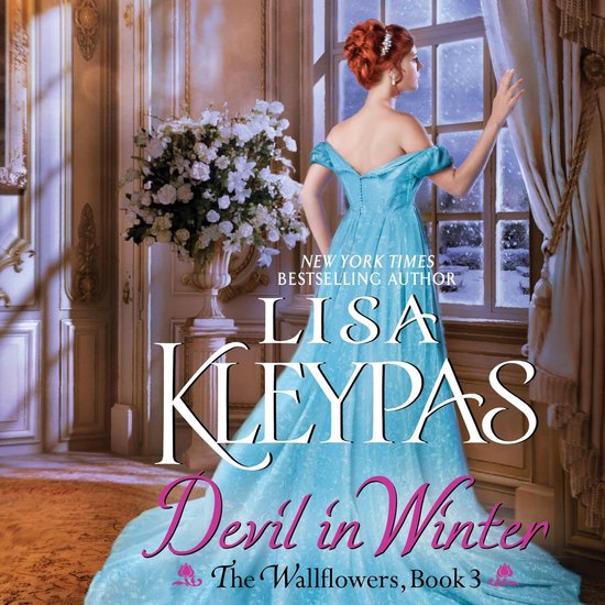 Une femme aux cheveux roux en robe de bal bleue regarde par la fenêtre. "Devil in Winter" par Lisa Kleypas.