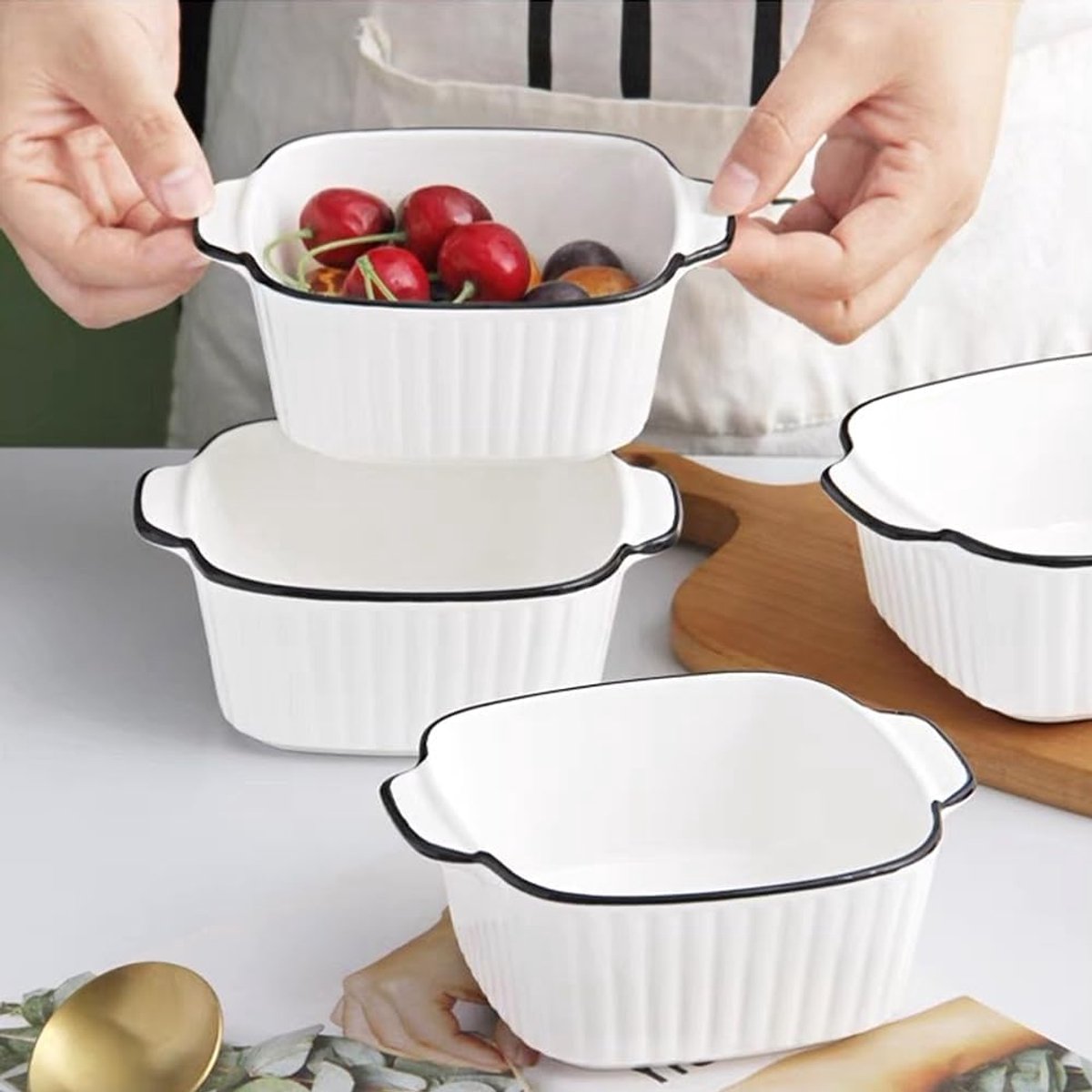 Ceramic Bakvorm - 400 ml - Set van 4 - 14.2 x 13 x 5.3 cm - Vierkante Bakvormen - Keramisch Bakgerei met Handvatten - Veilig voor Oven en Magnetron