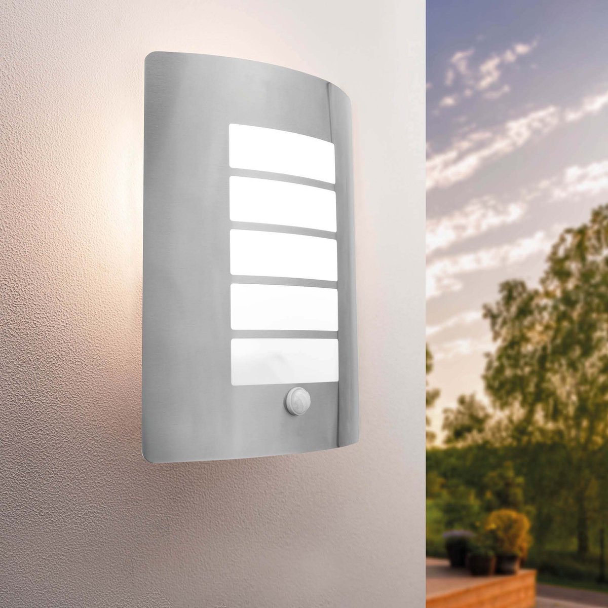 Bol.com Ledvion - LED Wandlamp Incl. Sensor - E27 - IP44 - Grijs aanbieding