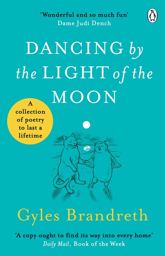 Boek 'Dancing by the Light of the Moon' van Gyles Brandreth, met een illustratie van een kat en een uil die dansen bij maanlicht.