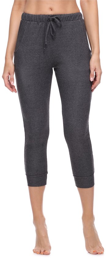 Pantalon de jogging 3/4 gris chiné foncé avec cordon de serrage et poches.