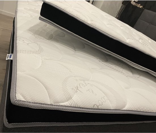 Hilton Hotel Topper - 70x220 - ZACHT - Nasa Traagschuim - ca. 12 cm dik - Cool & Fresh