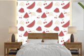 Papier peint photo vinyle - Melons et cerises abstraites sur fond blanc largeur 220 cm x hauteur 220 cm - Tirage photo sur papier peint (disponible en 7 tailles)